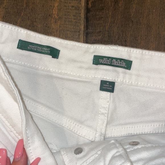 White ripped high waisted jeans - Picture 2 of 3